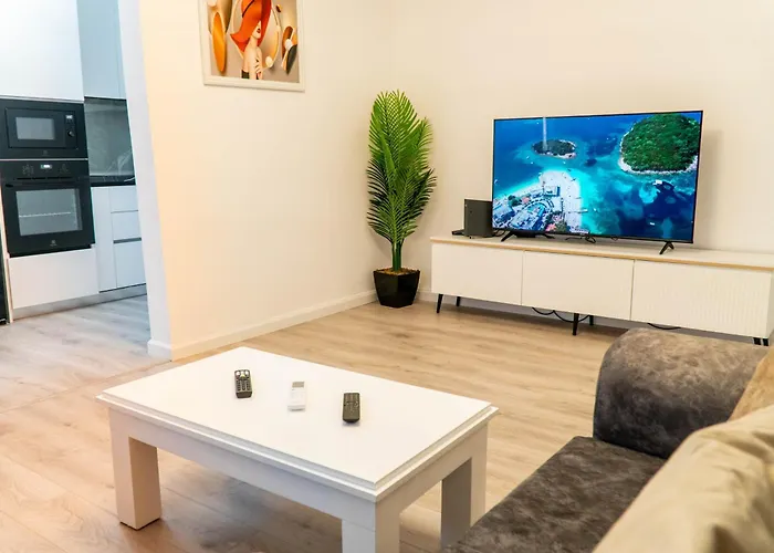 Signature Apartment 8